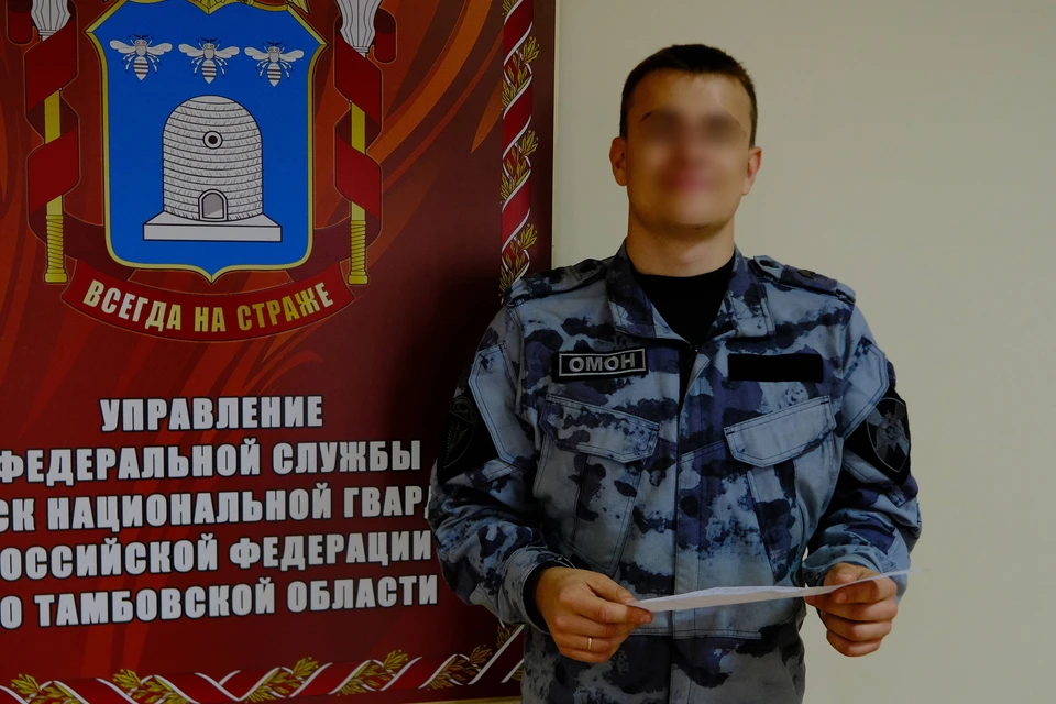 Александр сам отвез удостоверение пенсионерке