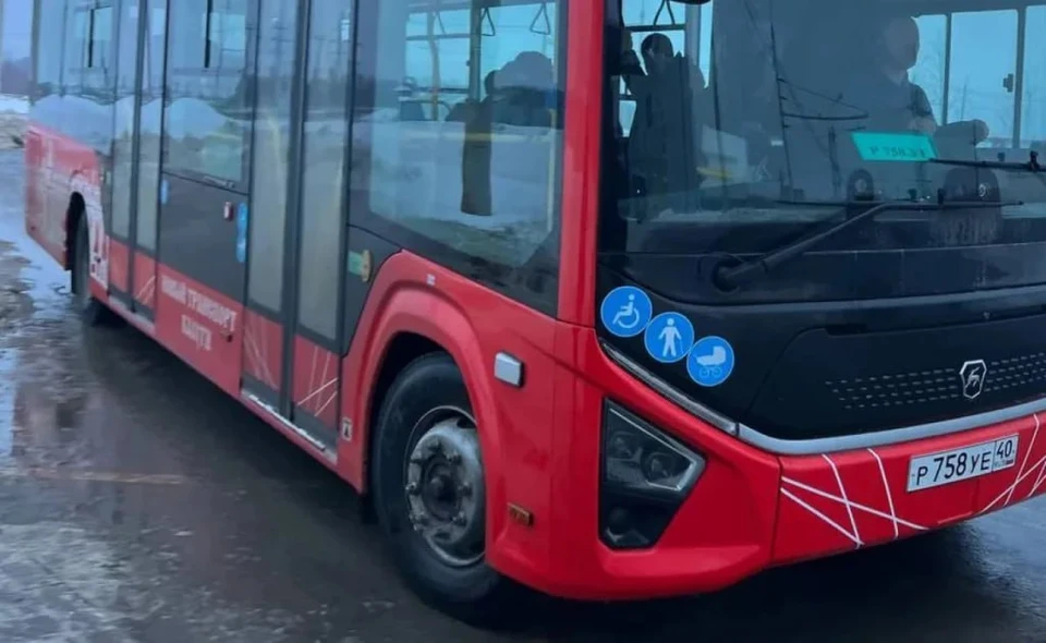 В Калуге пассажиры маршрутов №74/75 жалуются на недостаток транспорта.