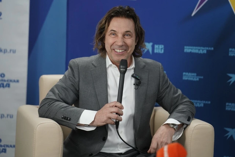 Александр Мостовой в студии радио «Комсомольская правда» на форуме «Россия – спортивная держава» в Самаре.