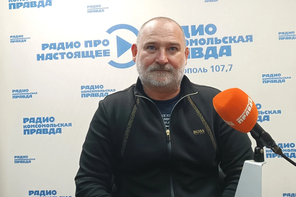 Михаил Лазарев