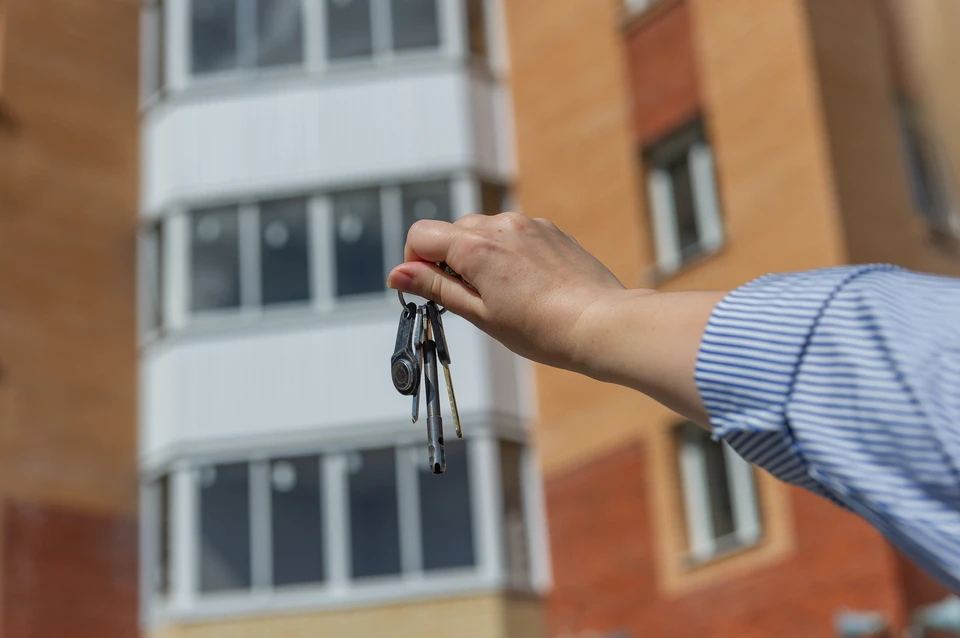 Сотни семей смогли перебраться в комфортабельные условия.