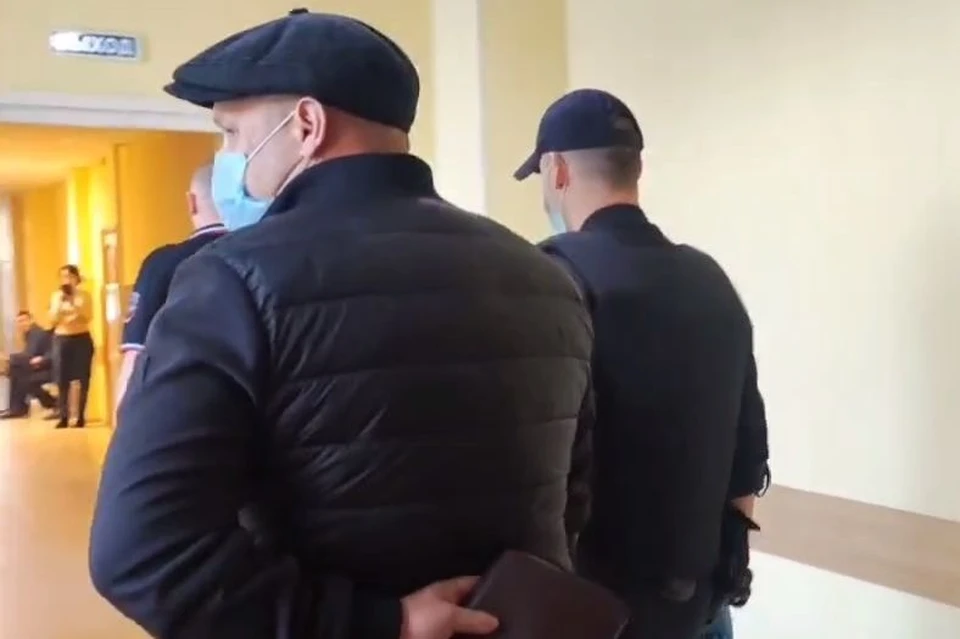 После задержания Алика Гельфенбайна отправили в СИЗО, но затем выпустили