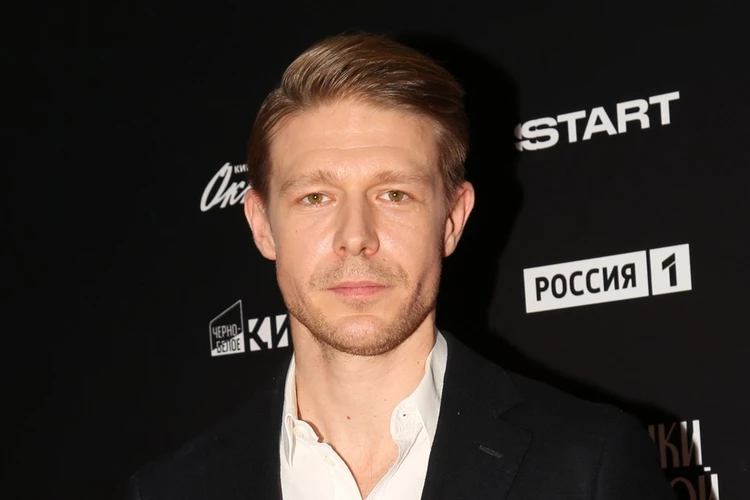 «Здорово, если на мне все закончится»: Никита Ефремов рассказал о семейном проклятии