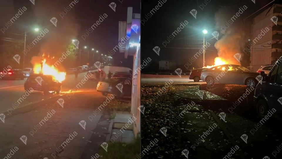 Один из автомобилей полностью сгорел. Фото: pulsmedia.md