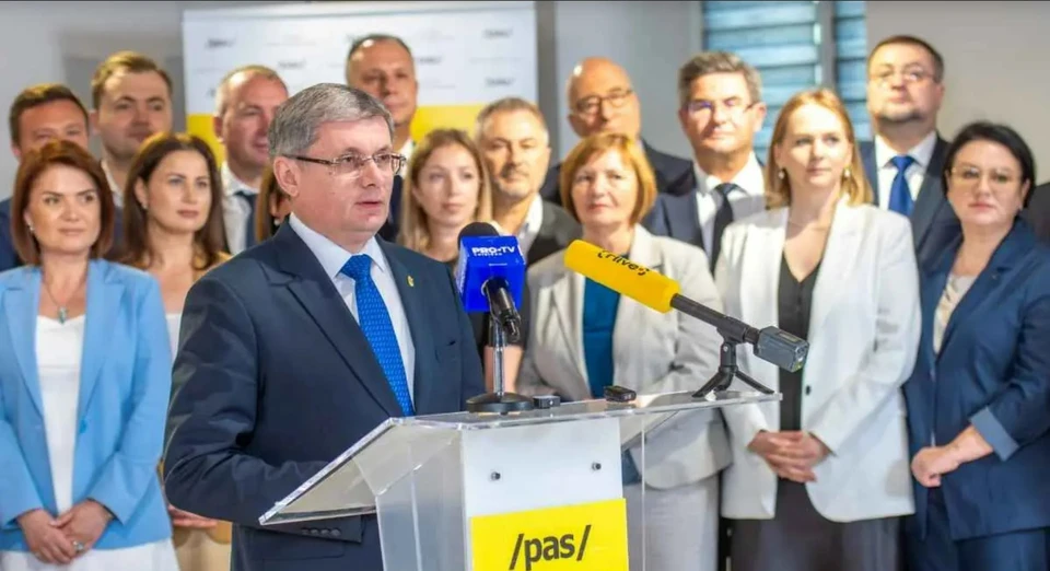 В парламент от ПАС прошли одни кандидаты, а заседать будут совсем другие. Фото: ПАС