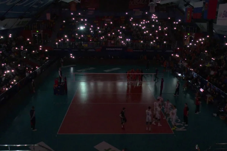 Волейбольный матч «Кузбасса» с «Горьким» в Кемерове прервался из-за отключения света