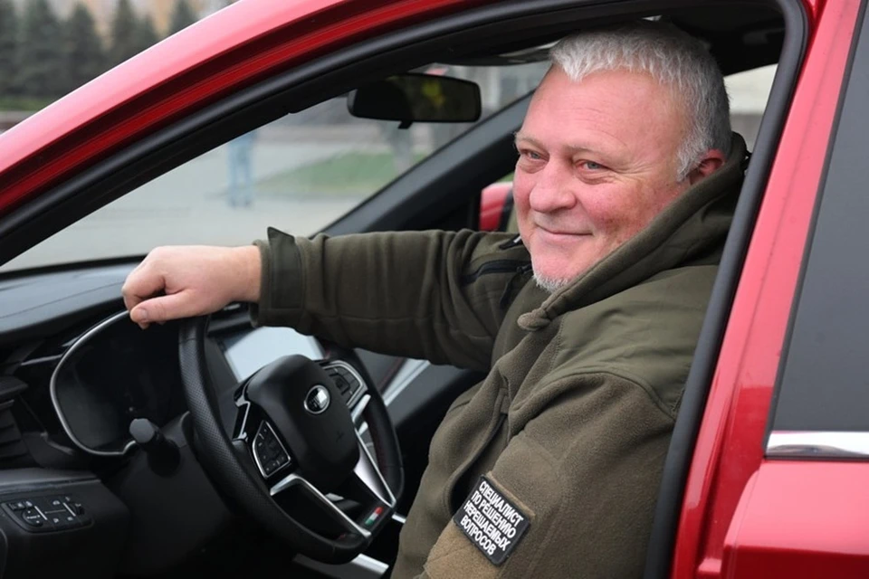 Пять ветеранов боевых действий в ДНР получили новые автомобили. Фото: ТГ/Пушилин