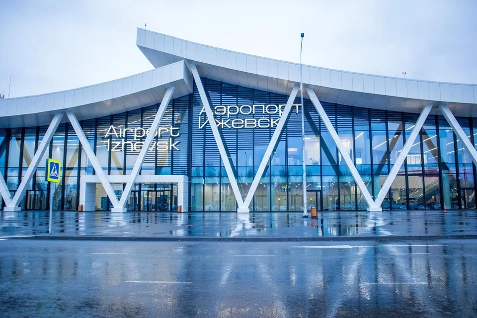 Владимир Путин присвоил аэропорту Ижевска имя оружейного конструктора Михаила Калашникова