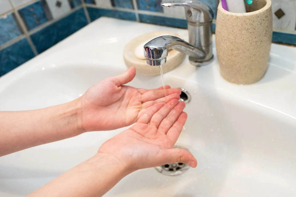 Авария на водоводе в Сочи оставила без воды жителей трех СНТ