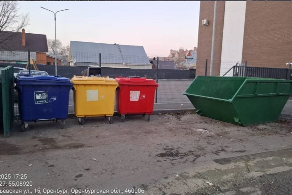Со 113 контейнерных площадок вывезли 960 кубометров мусора.