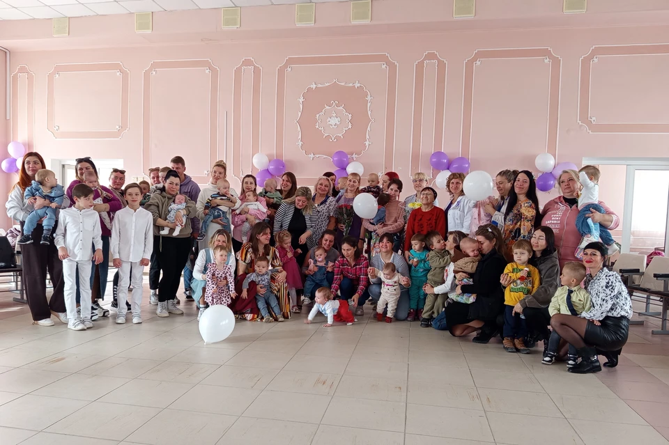 Праздник прошел в теплой и дружеской атмосфере.