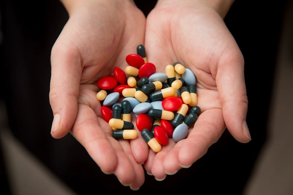 Перебор витамина C может навредить: чем опасны большие дозы