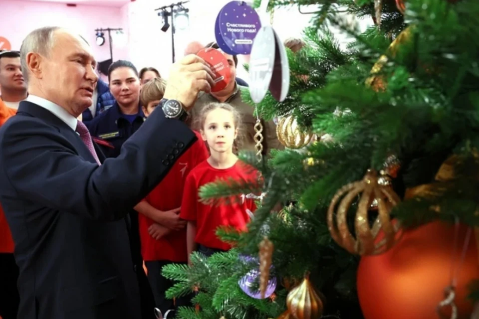 В Национальном центре «Россия» дали старт акции «Елка желаний»