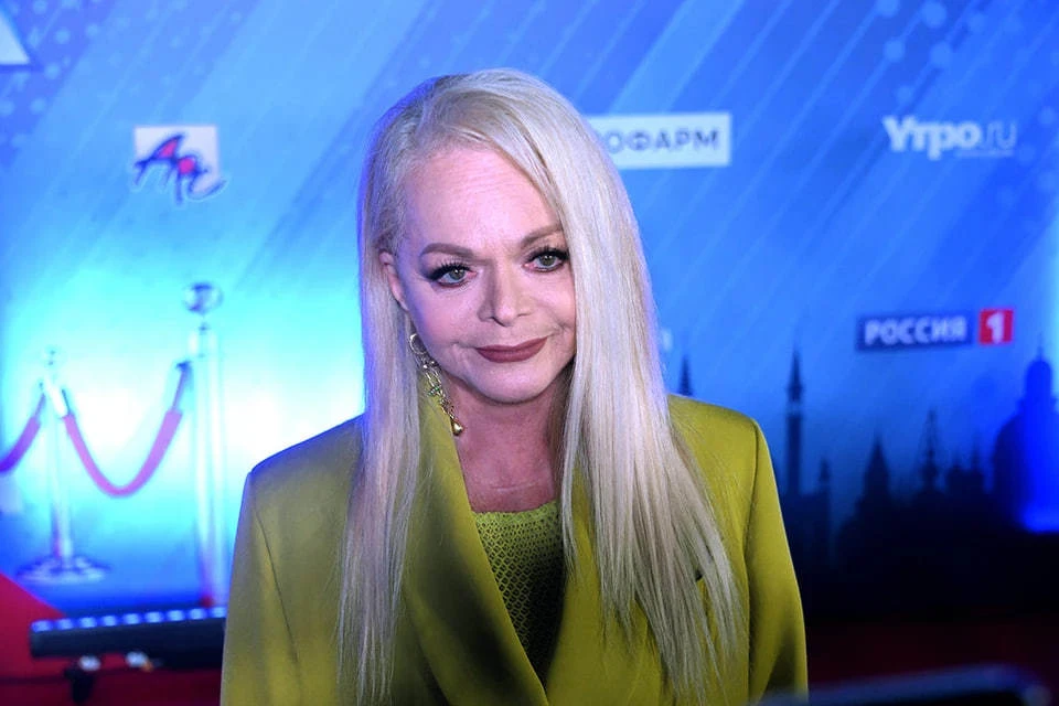 Лариса Долина не пришла в суд по делу о мошенничестве с её квартирой