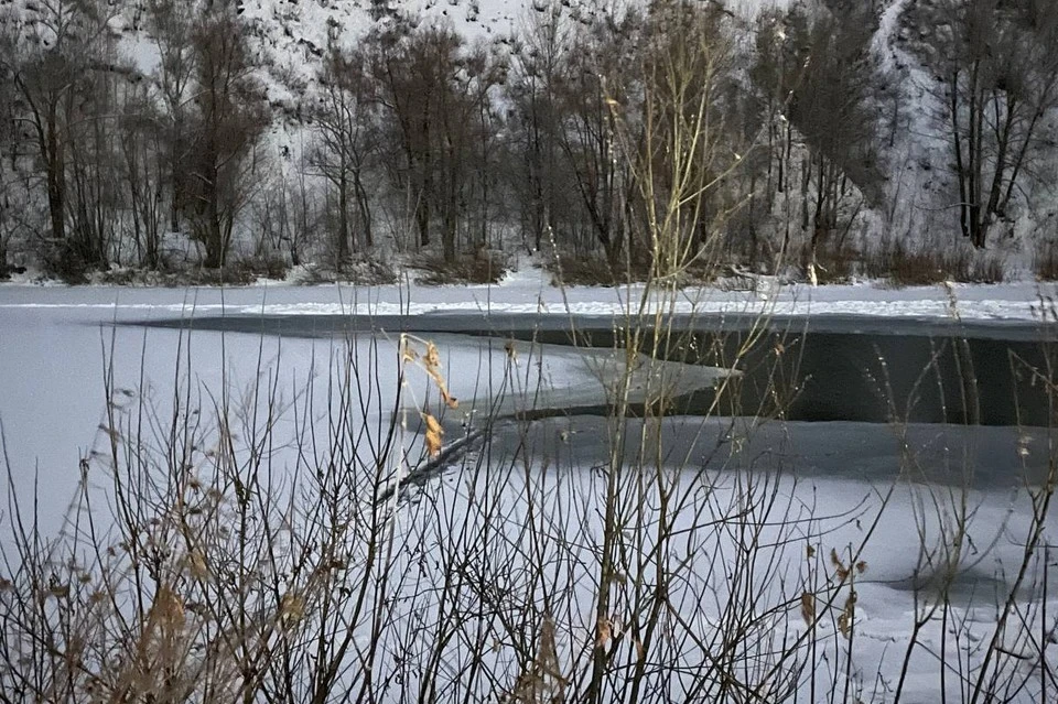 В Новосибирске нашли тело мальчика, провалившегося под лёд. Фото: СУ СК России по Новосибирской области