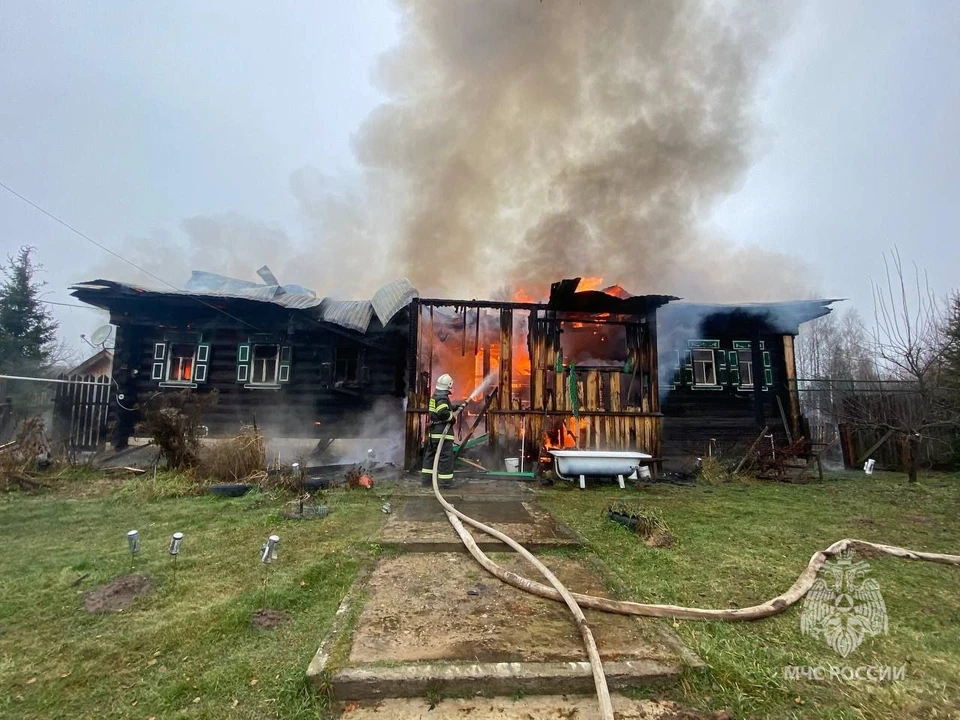 Жилой дом загорелся в Воскресенском округе