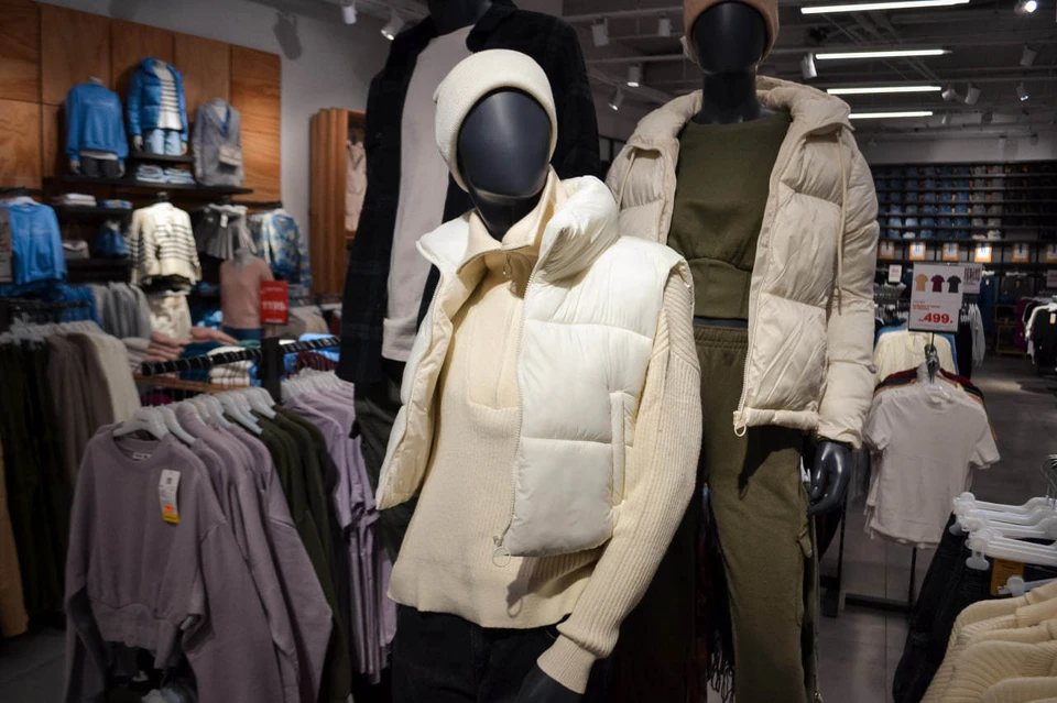 В Иркутске оштрафовали предпринимателя за поддельные товары.