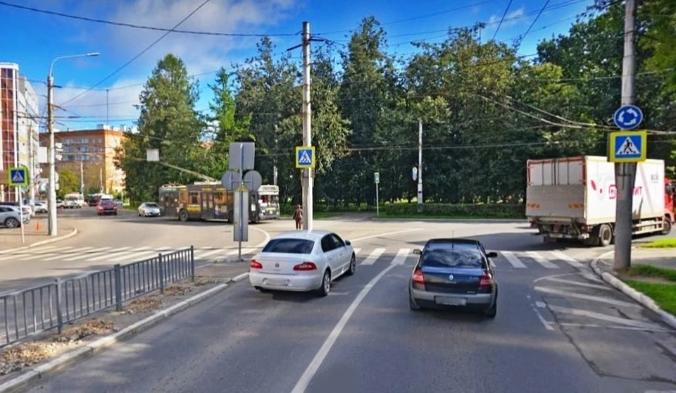 Городские власти намерены обезопасить пешеходный переход у сквера Мира.