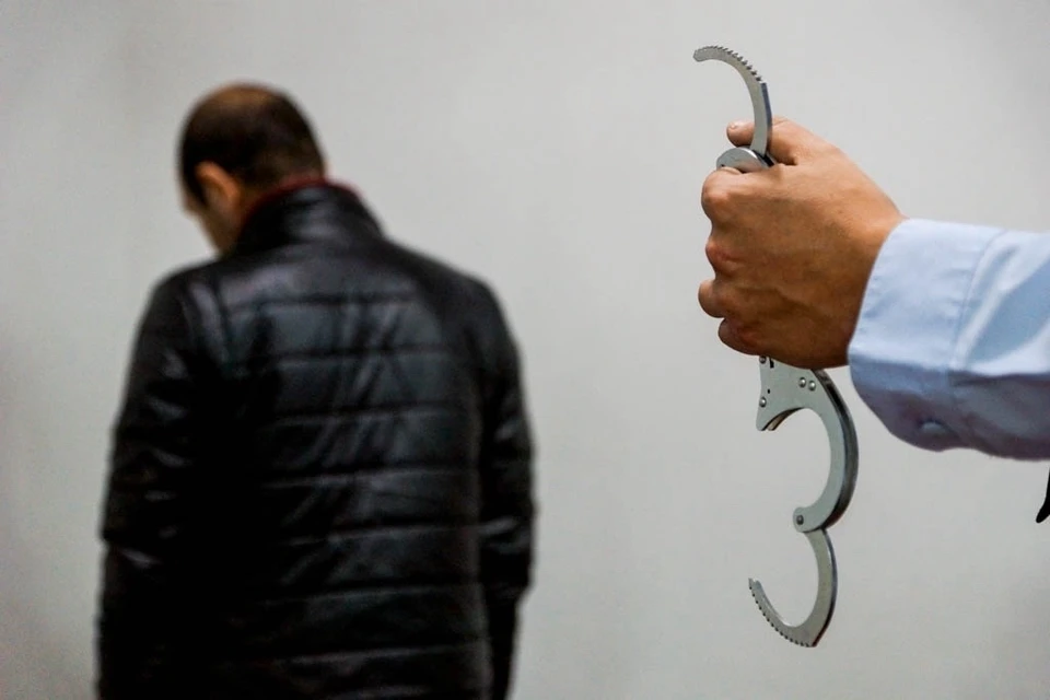 Полиция ищет людей. которые избили подростков у ТЦ в Тольятти