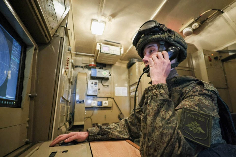 Силы ПВО за ночь сбили 33 украинских беспилотника над регионами РФ. Фото: Александр Река/ ТАСС