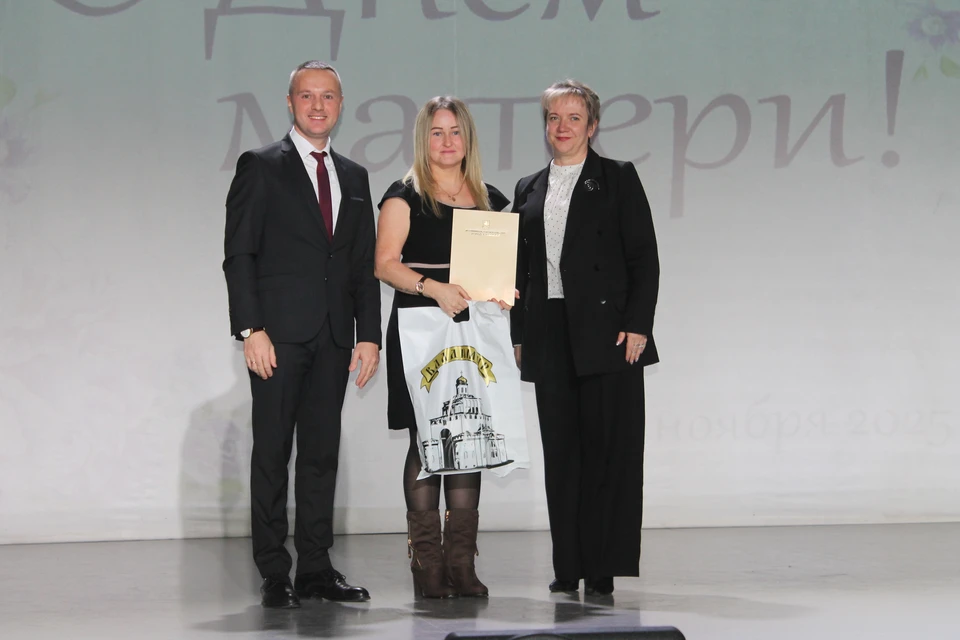 Администрация Владимира подготовила праздник в честь Дня матери