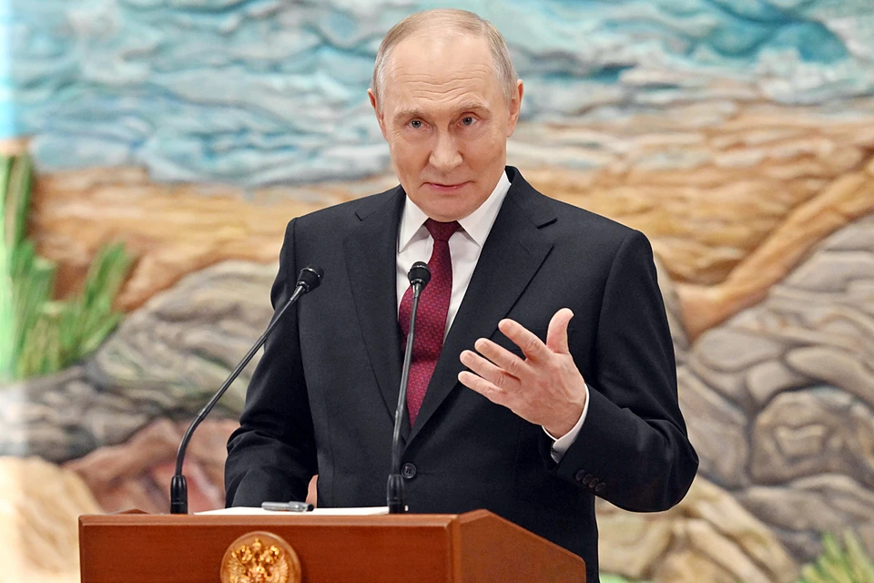 Сегодня наш президент снова выдал прогноз о том, что произойдет дальше, в том числе, и на фронте