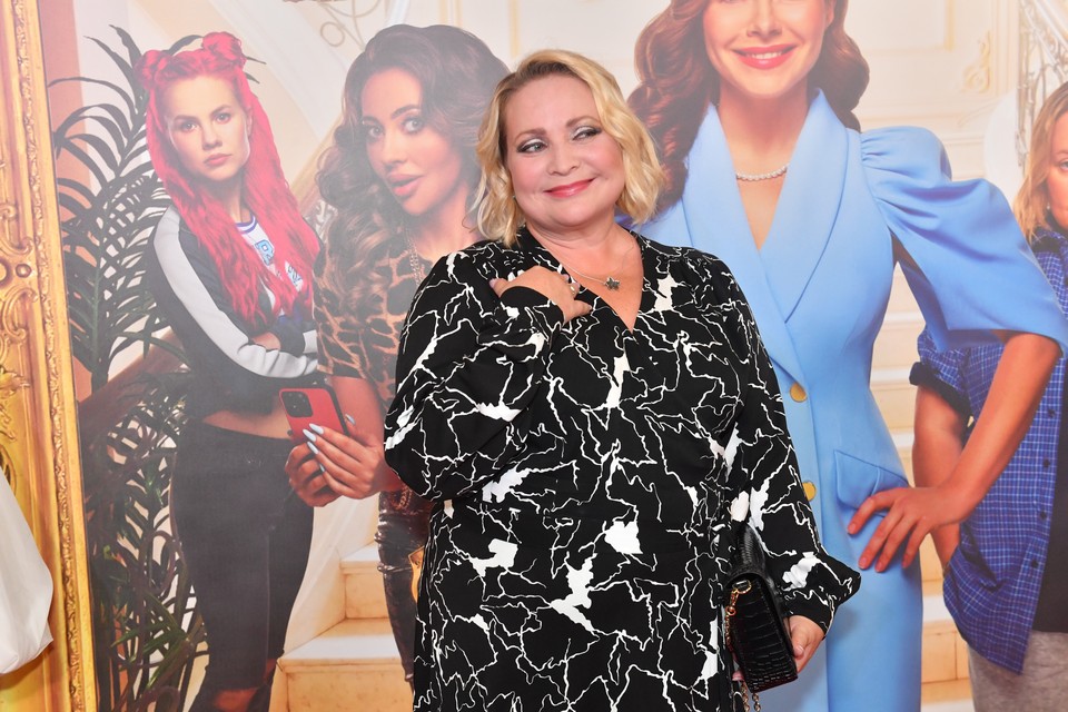 Стать мамой любой ценой: российские звезды, которые решились на позднее материнство