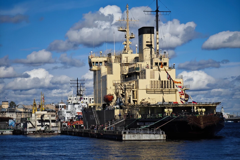 Трамп заявил об отставании США от России по объёму ледокольного флота