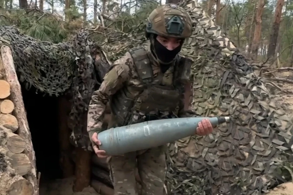 Артиллеристы готовятся открыть огонь по целям зза Днепром. Фото: минобороны РФ