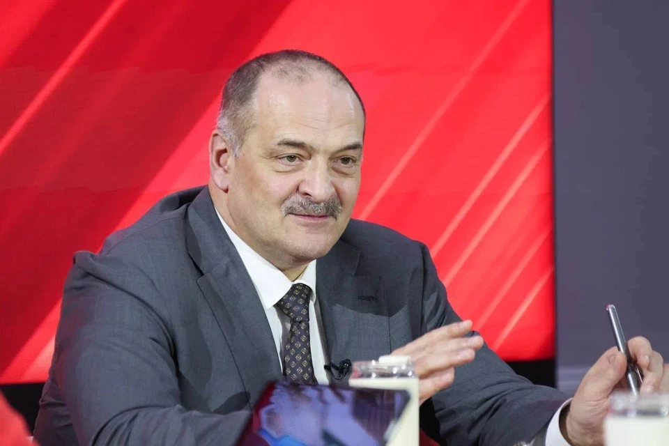 Глава Дагестана в пятый раз ответил на вопросы местных жителей в прямом эфире. Фото: администрация главы РД