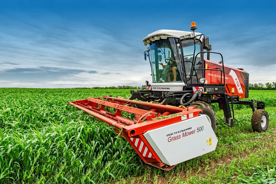 KSU 1 от Ростсельмаш это высокая производительность, легкость управления, и комфорт для механизаторов.