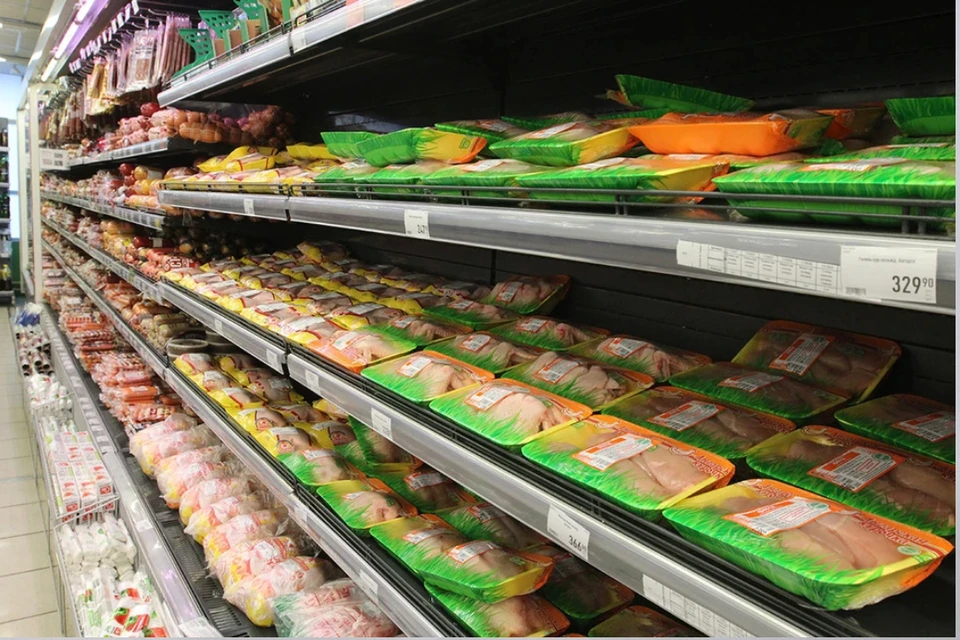 Тушки куриц снова появились на прилавках магазинов.