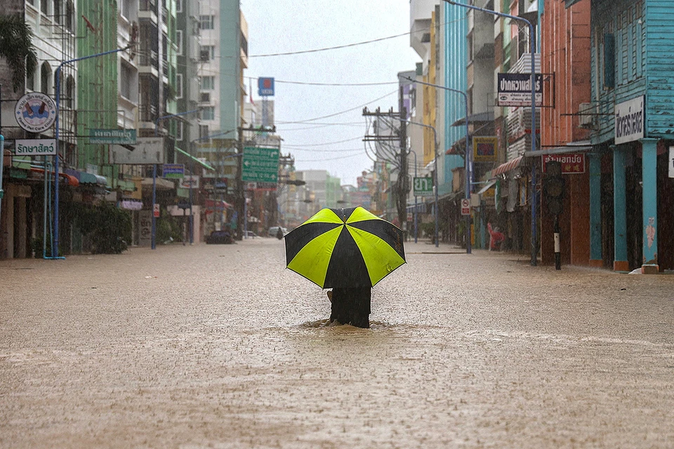 Жертвами ноябрьского наводнения в Юго-Восточной Азии стали больше тысячи человек.