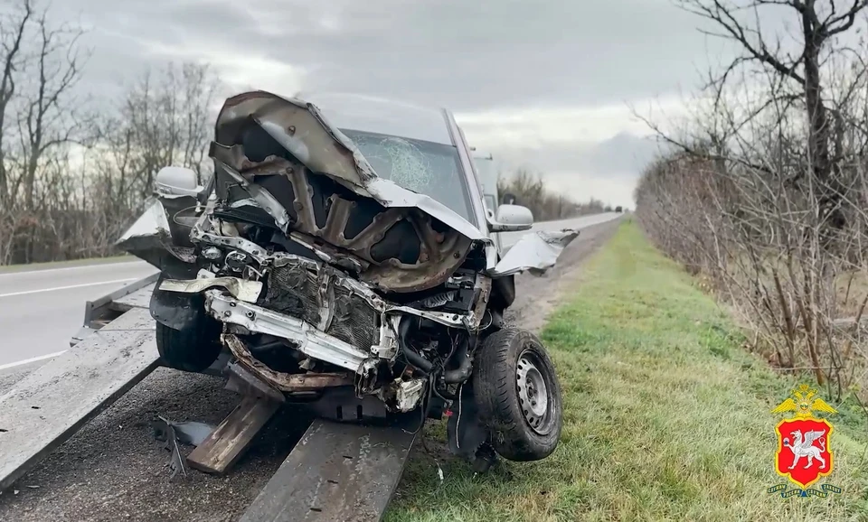 По факту ДТП проводят проверку. Фото: t.me/mvdCrimea82