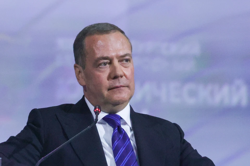 Зампред Совбеза РФ Дмитрий Медведев