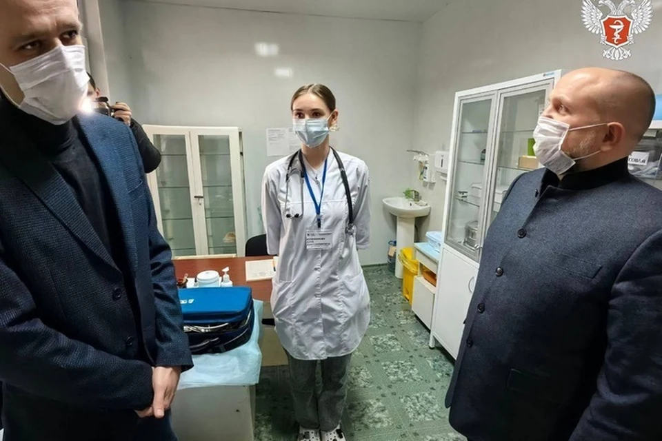 Замминистра здравоохранения РФ Андрей Плутницкий посетил ЛНР. Фото: Минздрав России
