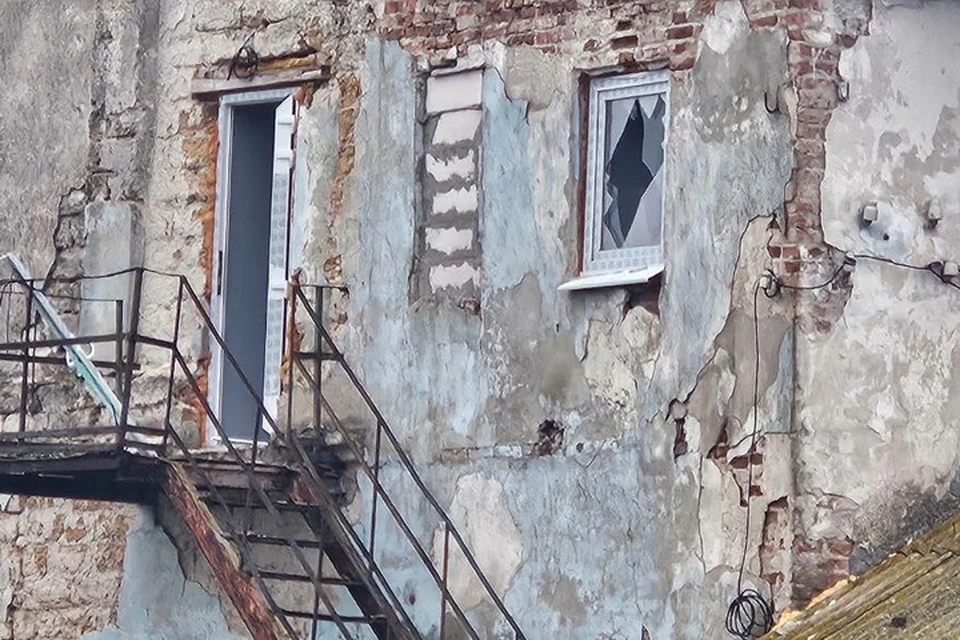 Мирное жилье пострадало в частом секторе Геническа от налета ВСУ. Фото: администрация Генического округа