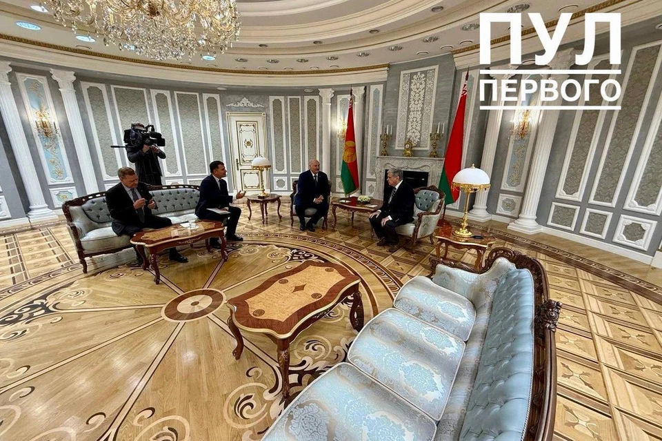 Лукашенко проводит в Минске переговоры со спецпредставителем США Коулом. Фото: Telegram-канал «Пул первого»