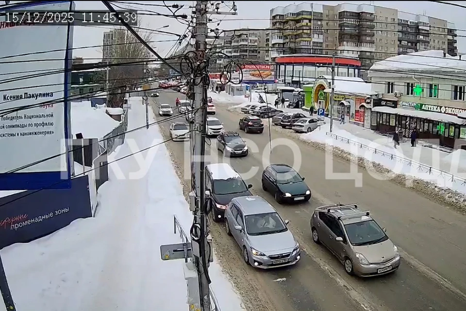 У перекрестка улиц Никитина и Кирова в Новосибирске произошло ДТП. Фото: ГКУ НСО ЦОДД