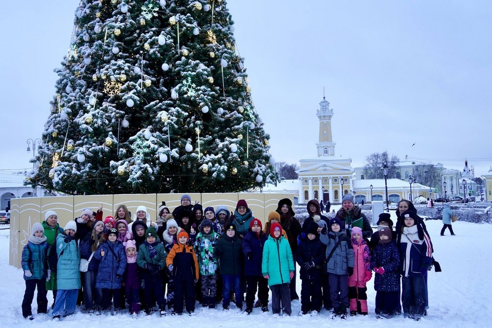 Дети росгвардейцев посетили родину Снегурочки
