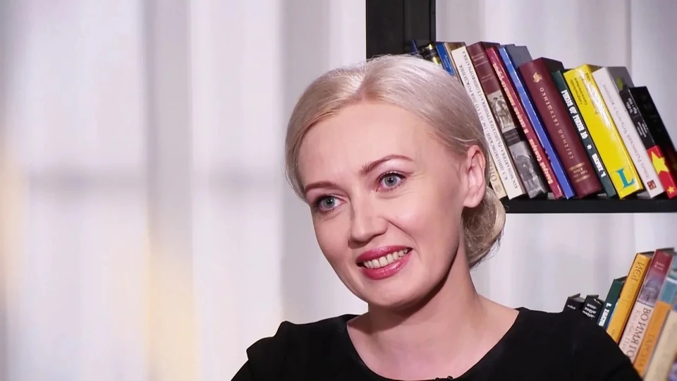 Экс-главреда Наталью Смольянинову, обвиняемую в вымогательстве, оставили под домашним арестом. Фото: ТКР | Разные люди.