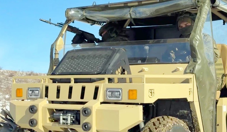 Российских штурмовиков учат вести прицельный огонь из Багги