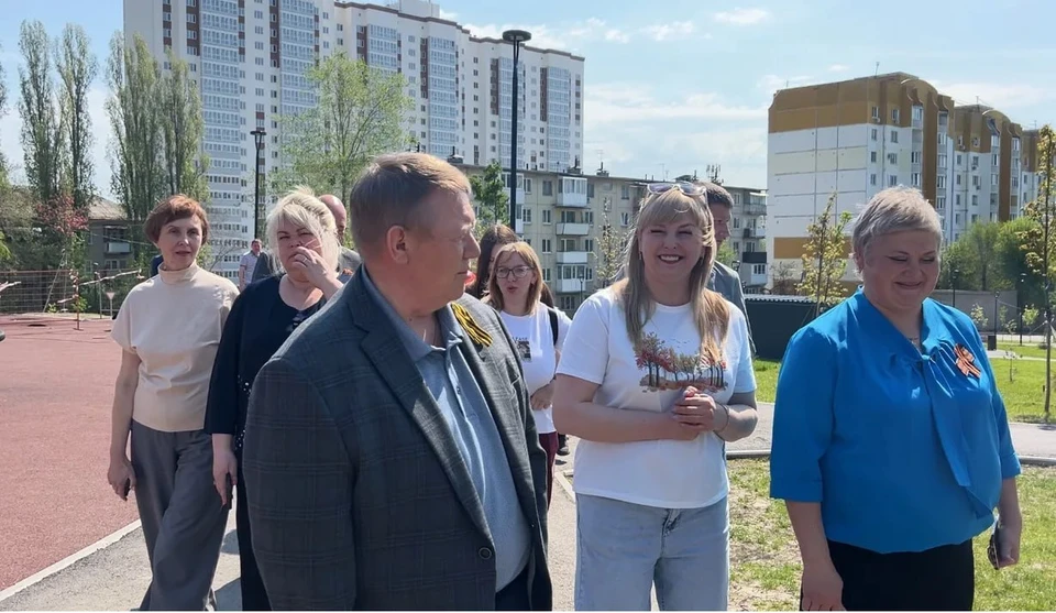 Панков рассказал, как ведутся гарантийные работы в сквере на Прессовой