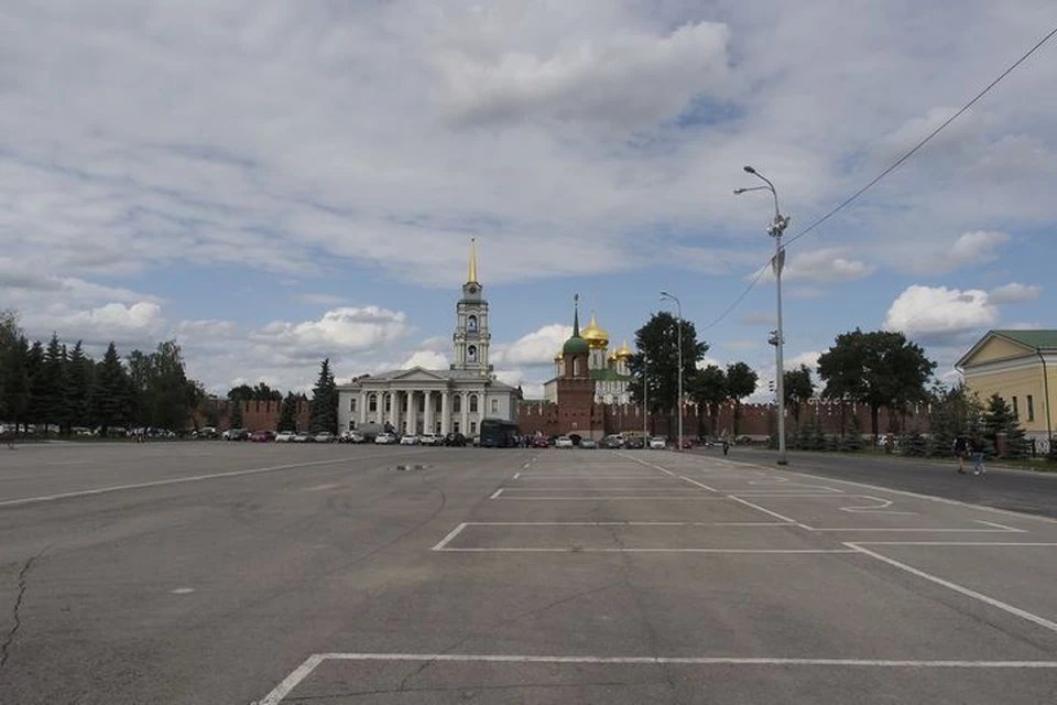 Парковка на площади Ленина в Туле возобновит свою работу с 13 мая.