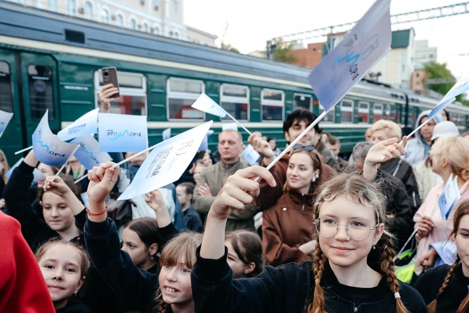 Дети с удовольствием приняли участие в празднике в честь уникального всероссийского проекта. Фото: Оксана Шишенко/правительство Приморского края