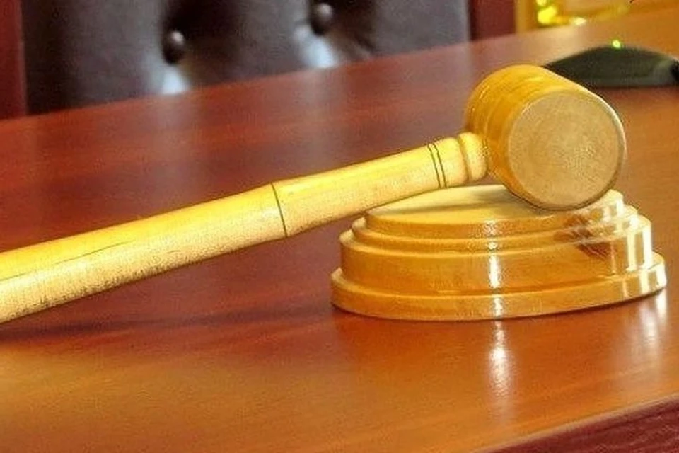 Жительницу Камчатки осудят за оскорбление полицейского и нападение на него