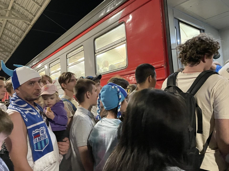 Домой после футбола можно добраться бесплатно.