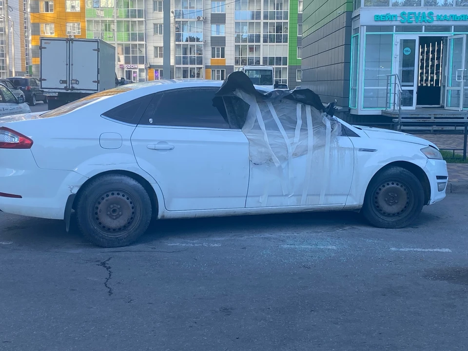 Видимо, очевидцы успели оперативно потушить пожар.