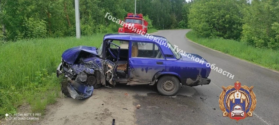 В ДТП с «КамАЗом» на трассе в Кимовском районе пострадал водитель автомобиля «ВАЗ».
