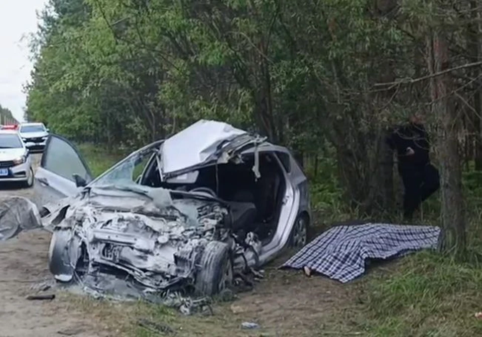 Иномарка столкнулась с рейсовым автобусом в Нижегородской области.
